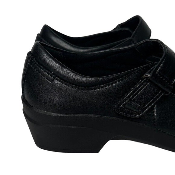 NEW Clarks Womens 8 Talene Ave Black Leather Non Slip Mary Jane Shoes 26174443 - Picture 3 of 9